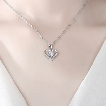 Load image into Gallery viewer, Stunning Best Friend Necklace Gift
